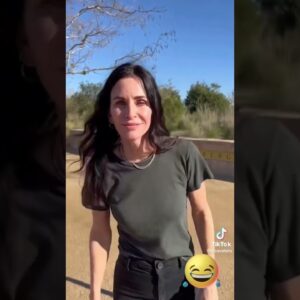 I feel better knowing Courtney Cox suffers like we do 😂 #funnydogs #funny #funnyvideo #shorts